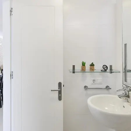 Apartment Beachfront Burras Mra 02