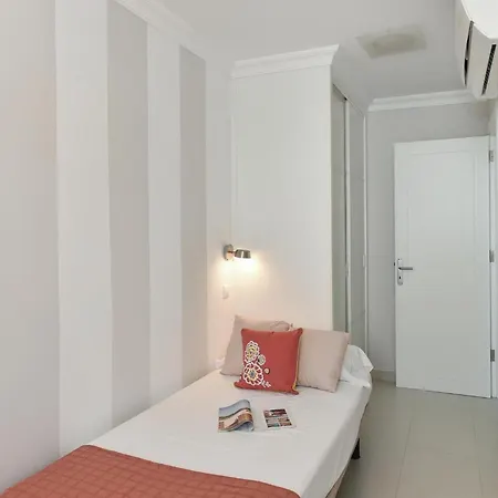 Apartment Beachfront Burras Mra 02 *