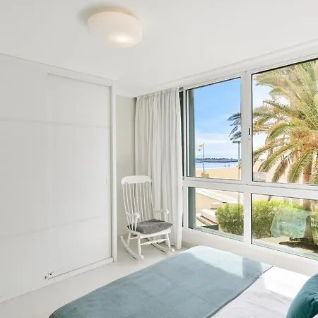 Apartment Beachfront Burras Mra 02